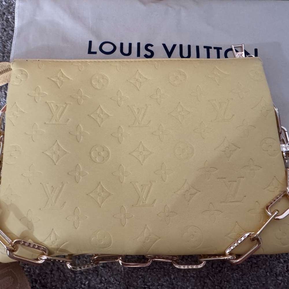 Louis Vuitton Mustard Yellow Crossbody Bag - Picture 3 of 5